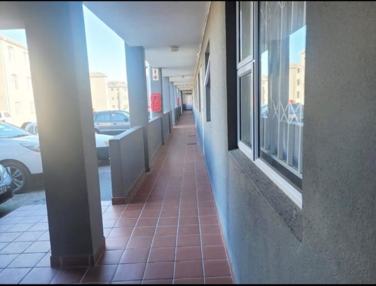 2 Bedroom Property for Sale in Delro Park Western Cape